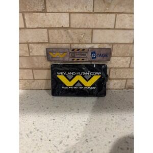 SDCC 2015 Loot Crate Exclusive Weyland-Yutani Corp Alien vs Predator Luggage Tag